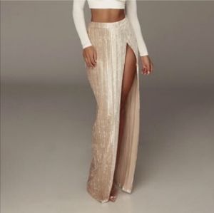 NWT JLUXLABEL Velvet Skirt, High Slit, Size S